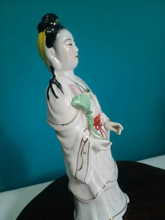Antiga escultura em porcelana chinesa Kuan yin Deusa da misericórdia - comprar online