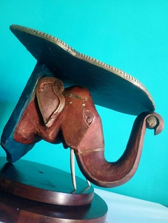 Antiga Peanha Indiana em Madeira em Forma de Elefante - loja online