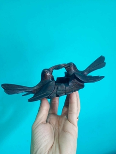 Antigo e lindíssimo cinzeiro escultural em Jacarandá com pássaros - loja online