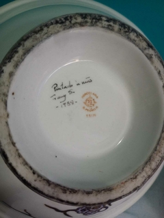 Antiga Tigela em Porcelana Pintada a Mão Oriental / Dragão - Assinada - Achados e Encantos