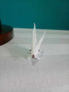 Escultura de coelho em vidro estilo murano na internet
