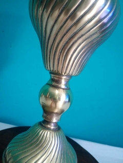 Antigo e raro vaso / floreira em bronze - loja online