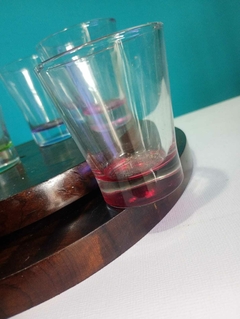 Jogo de 6 copos em vidro para shots Coloridos na internet