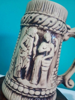 Antiga e Grande caneca em cerâmica 2 litros - numerada na internet