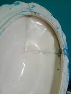 Antiga sopeira em faiança Portuguesa com presentoir pintada a mão na internet