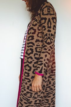 TAPADO ANIMAL PRINT MOSTAZA + BORDÓ - Spot