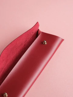 Estojo Slim - vermelho na internet