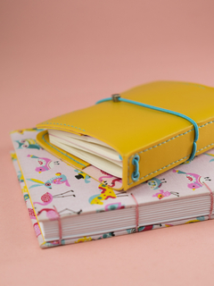 Kit Caderno Bichos + Mini Recarregável - comprar online