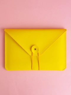 Capa para Kindle amarela