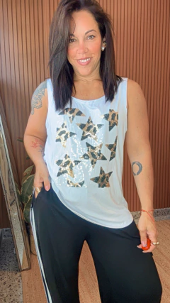 Art. 8236 - Musculosa Estrellas Animal - comprar online
