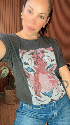 Art. 8228 - Remera Cara Tigre B+E