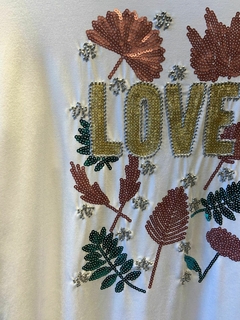 Art. 8230 - Remera Love Plumas en internet