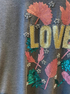 Art. 8230 - Remera Love Plumas - ARABELLA & CO