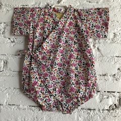 Body Kimono Floral - fundo branco