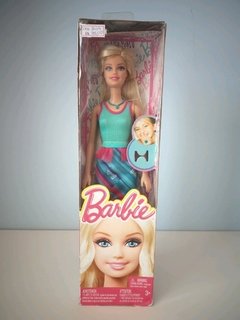BONECA MATTEL BARBIE C/ ANEL - Ref: T7584