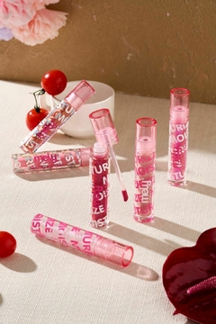 Lip Gloss "Shining" Mely - comprar online