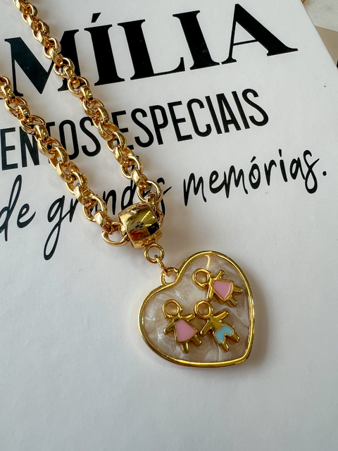 Colar Portuguesa com Pingente Coração 3 Filhos Banhado em Ouro 18k - comprar online