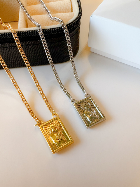 Colar Malha com Sagrado Coração de Jesus Banhado em RB - comprar online