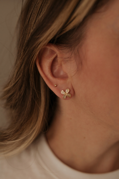 Brinco Quatro Pétalas Banhado em Ouro 18k - comprar online