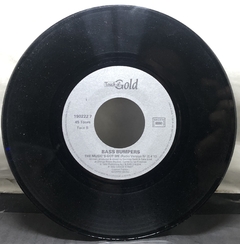Vinilo Simple 7'' Bass Bumpers - The Music's Got Me 1992 - BAYIYO RECORDS