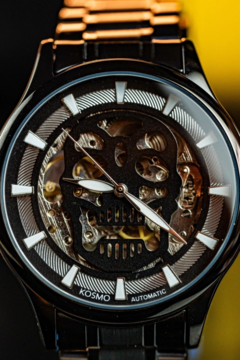 RELOJ KOSMO K820F AUTOMÁTICO CALAVERA en internet