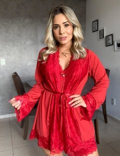 Camisola vermelha com robe