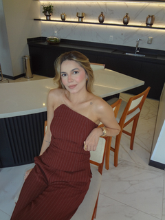 Conjunto Blusa corset e Calça risca de giz - Vinho amadeirado na internet