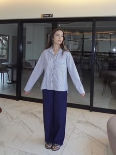 Camisa entrelinhas - Azul marinho