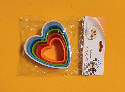 CORTANTE 5 CORAZONES VARIAS MEDIAS