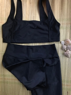 Conjunto deportivo top recto + biker - Las Camelias