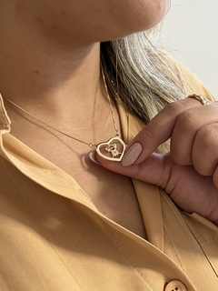 CORRENTE DE CORAÇÃO COM FILHA MENINA FOLHEADO EM OURO 18k - comprar online