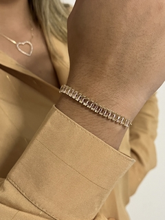 PULSEIRA GRAVATINHA COM ZIRCONIAS ROSA BEBE FOLHEADO EM OURO 18k - comprar online