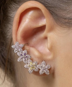 Ear cuff flower cravejado