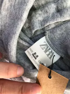 Remera mangas larga zara gris talle 2-3 años - comprar online