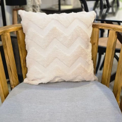 Imagen de ALMOHADON PIEL ZIG ZAG