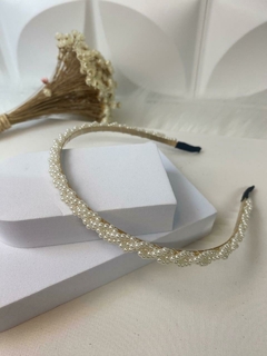 Tiara de pérolas trançadas