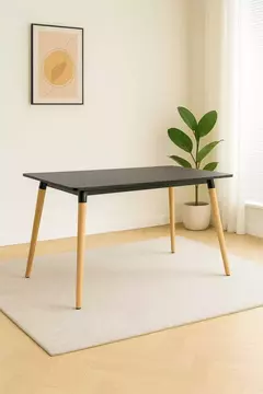 Mesa rectangular negra