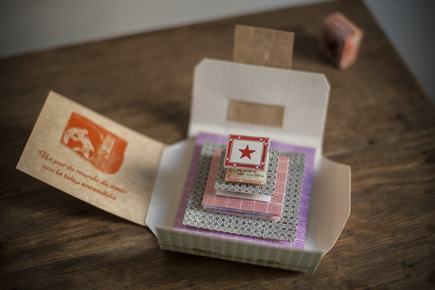 DOBLEN UNA HOJA. WALTERIO - comprar online