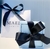Imagem do Colar com detalhes em X cravejado com zircônia azul
