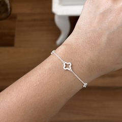 Pulseira trevo cravejado - comprar online