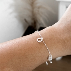 Pulseira secret na internet