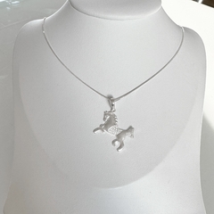 Pingente cavalo cravejado - comprar online