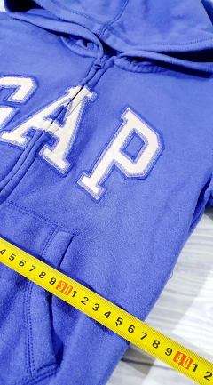 ♻️Campera de algodón con frisa GAP♻️ 8 años