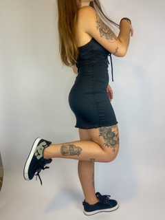 Vestido Canelado Preto na internet