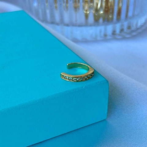 Piercing de pressão cravejado banhado a ouro 18k