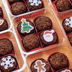 Decoração de Natal para Brigadeiros, Docinhos e Mini Panetone - kit com 10 toppers - comprar online