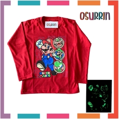 Imagen de Remera MARIO que BRILLA en la oscuridad 100% algodón peinado premium