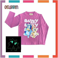 Remera ML GLOW que BRILLA en la oscuridad 100% algodón peinado premium BLUEY en internet