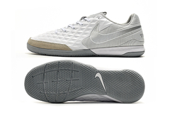 NIke Legend VIII Academy IC na internet