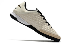 NIke Legend VIII Academy IC